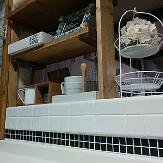 キッチン/タイルカウンター/instagram→akkiii46/DIY/棚DIY...などのインテリア実例 - 2017-03-14 22:18:44