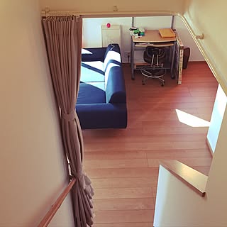 カーテン リビング階段寒さ対策のおしゃれなアレンジ 飾り方のインテリア実例 Roomclip ルームクリップ