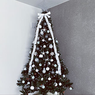 クリスマスツリー240㎝/クリスマスツリー/グレーが好き/グレー×ホワイト/モノトーン...などのインテリア実例 - 2021-12-25 00:01:21