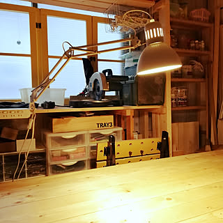 棚/作業部屋/作業台DIＹ/ペンキ棚/IKEA 照明...などのインテリア実例 - 2020-05-22 23:07:39