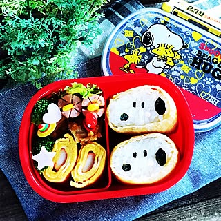 ベッド周り/Today's Lunch/インテリアじゃなくてすみません/キャラ弁/自己満ニタニタ部...などのインテリア実例 - 2017-05-11 14:12:57