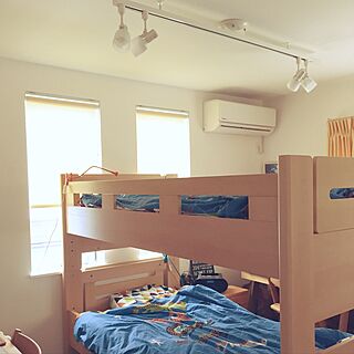 ベッド周り/二段ベットで子供部屋を仕切る/ダクトレール/IKEA/スッキリ暮らしたい...などのインテリア実例 - 2017-06-06 20:34:54