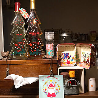 クリスマス/カルディのクリスマス限定ボトルワイン/ディズニーお菓子の缶のインテリア実例 - 2021-11-11 20:04:48