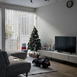 3COINS/LOWYAテレビボード/unicoラグ/クリスマスツリー150cm/部屋全体のインテリア実例 - 2022-12-18 22:28:16