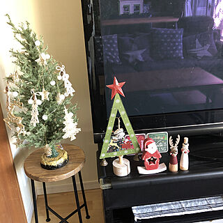 クリスマスツリー/テレビ/アイアン丸椅子/リビングのインテリア実例 - 2021-12-03 12:42:15