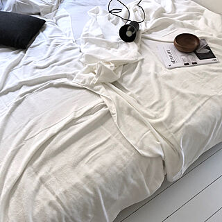 ベッド周り/床DIY/ガーゼケット/ホワイト/無印良品...などのインテリア実例 - 2018-07-06 14:59:51