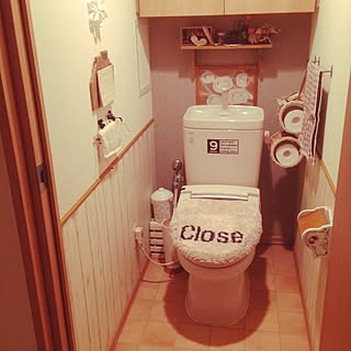 バス/トイレ/トイレ配管隠し/ニトリトイレカバー/テラコッタ風クッションフロア/壁紙屋本舗...などのインテリア実例 - 2016-01-29 23:15:57