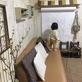 壁/天井/ミモザイエロー/屋根/赤ちゃんのいる部屋/DIY...などのインテリア実例 - 2017-04-20 17:43:40