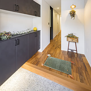 ギャッベ ギャッベ 玄関マットのおしゃれなアレンジ 飾り方のインテリア実例 Roomclip ルームクリップ