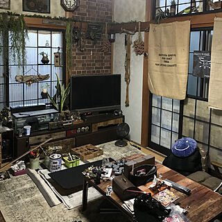 部屋全体/麻袋カーテン/やる気スイッチ入りました/いいね、フォロー本当に感謝デス☺︎/マキシマリスト...などのインテリア実例 - 2018-09-14 17:52:51