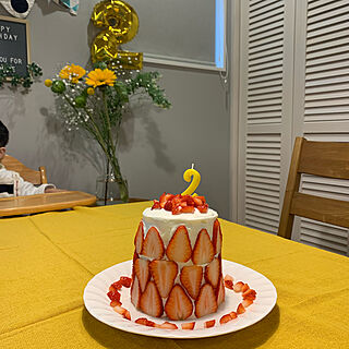 もう1枚すいませんm(_ _)m/２歳誕生日/誕生日ケーキ 手作り/記念に（◞‿◟）のインテリア実例 - 2020-03-26 21:05:02