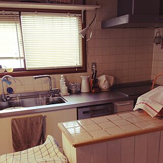 キッチン/DIY/手作り/窓/吊り戸棚をはずして棚に。のインテリア実例 - 2014-04-01 12:24:41