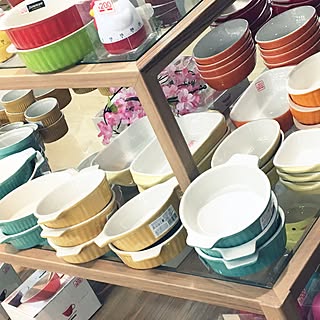 部屋全体/欲しいけど食器棚に入らないから…/可愛い♡/部屋じゃないけど…/ダイソー...などのインテリア実例 - 2017-01-18 14:19:03