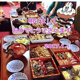 キッチン/家族揃ってお正月/年に一度の顔合わせ/祖父祖母の待つトーちゃんの実家/おせち料理...などのインテリア実例 - 2017-01-01 14:40:31