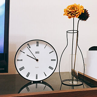 置き時計のおしゃれなアレンジ・飾り方のインテリア実例 ｜ RoomClip
