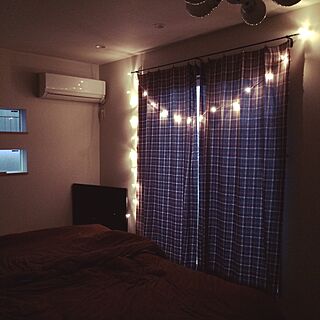 ベッド周り/夜/IKEA/アイアンカーテンレール/寝室の照明...などのインテリア実例 - 2015-11-29 17:03:07