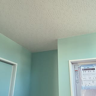 壁紙 ティファニーブルーのおしゃれなインテリア 部屋 家具の実例 Roomclip ルームクリップ