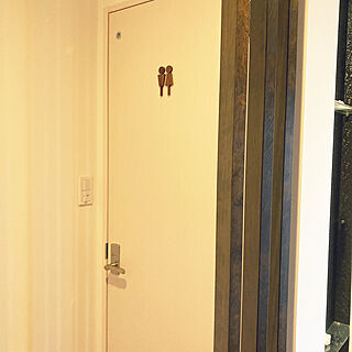 玄関ホール/ルーバーに合わせて木製に/わが家のドア/バス/トイレのインテリア実例 - 2022-01-25 22:40:58