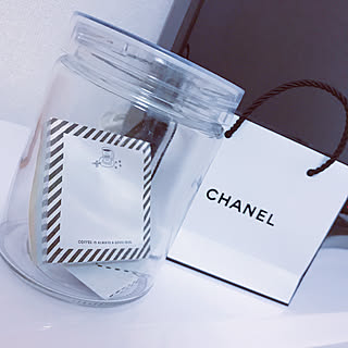 机/CHANEL/グレーインテリア/貯金箱/ダイソー...などのインテリア実例 - 2018-01-10 21:50:40