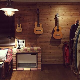 壁/天井/ギターを壁掛けに/ギターハンガー/ギターのある部屋/ギター...などのインテリア実例 - 2016-10-06 22:05:28