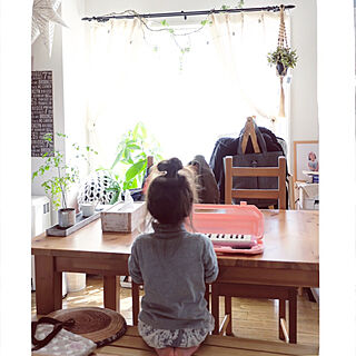 机/穏やかな休日/末っ子最強4歳児/IKEA ダイニングテーブル/暮らしの一コマ...などのインテリア実例 - 2018-03-25 09:40:03