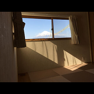 富士山が見える部屋/二階の和室/市松模様の畳/壁/天井のインテリア実例 - 2020-04-26 06:57:22