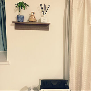 shiro ルームフレグランス/壁に付けられる家具/観葉植物/無印良品のインテリア実例 - 2021-08-01 21:59:41