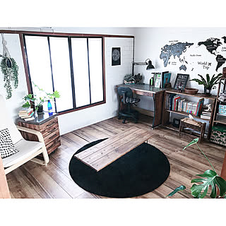 部屋全体/子供部屋/学習デスク/IKEAの椅子/発泡スチロールレンガ壁...などのインテリア実例 - 2017-10-24 08:30:15