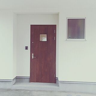 玄関ドア/ドア/入居前/白壁/木製ドアのインテリア実例 - 2016-03-22 23:30:17