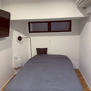 寝室/リノベーション/リノベ/IKEA/ヘリンボーン床...などのインテリア実例 - 2021-11-21 16:50:21