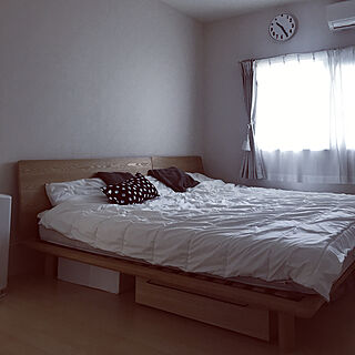 ベッド周り/IKEA/しろがすき/シンプルに暮らしたい/クッション...などのインテリア実例 - 2018-10-30 10:27:31
