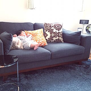 Francfranc フランフラン キャピタン 2人掛け ソファ Francfranc(フランフラン)のキャピタン 2人掛けソファー。幕板と