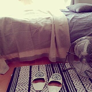 ベッド周り/一人暮らし/IKEA/ファブリック/バブーシュのインテリア実例 - 2014-06-14 12:11:45