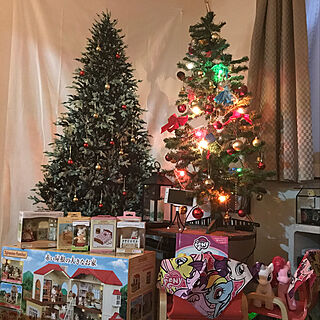 リビング/気づかれないように準備/サンタは大変だ/クリスマスツリータペストリー/クリスマスツリー...などのインテリア実例 - 2017-12-25 06:48:15