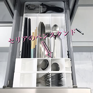 セリア ペンスタンドの商品を使ったおしゃれなインテリア実例 Roomclip ルームクリップ