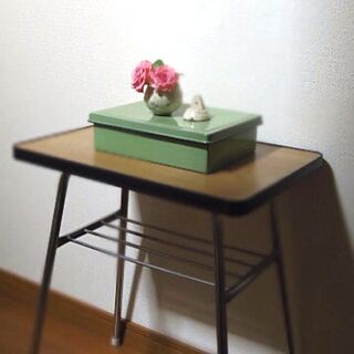 机/鉄脚テーブル/古いもの/薔薇/庭のお花...などのインテリア実例 - 2013-05-30 13:08:50