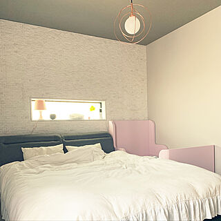 伸長式ベッド/グレー/タイル貼り/寝室/ピンクのベッド...などのインテリア実例 - 2019-05-23 11:43:00