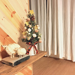 棚/クリスマスツリー/クリスマス/ヘリンボーン壁/足場板古材のインテリア実例 - 2017-11-23 23:06:51