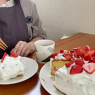 ミナペルホネン×イッタラ/ミナペルホネン食器/いちごケーキ/暮らし/暮らしを楽しむ...などのインテリア実例 - 2022-05-14 14:35:48