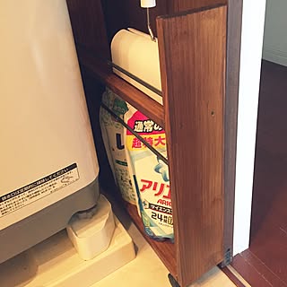 バス/トイレ/DIY修行中/すきま収納/洗濯機まわり/丸セパレータお気に入り...などのインテリア実例 - 2015-07-23 15:18:34