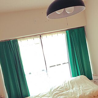 ベッド周り/緑のカーテン/北欧/照明のインテリア実例 - 2016-06-21 09:33:45