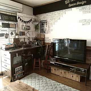 リビング/自己満足/テーブルとベンチDIY/フォローすごく嬉しいです♡/IG→yuriyana risa...などのインテリア実例 - 2017-09-24 08:33:05