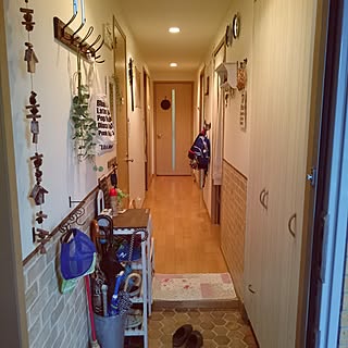 マンション玄関 子供がいる家のおしゃれなインテリアコーディネート レイアウトの実例 Roomclip ルームクリップ