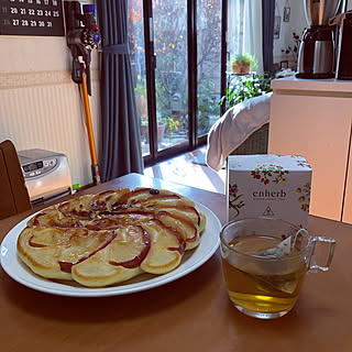 ハーブティーのある暮らし/enharbさんのハーブティー/リンゴのホットケーキ/見てくださってありがとう❁︎/いつもイイねやコメありがとうございます♡...などのインテリア実例 - 2021-12-12 13:04:56