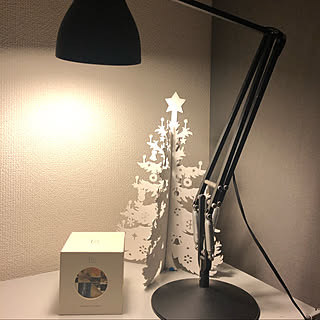 クリスマスツリー/lo candle/アングルポイズ/棚のインテリア実例 - 2020-12-20 18:09:44