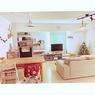 部屋全体/テレビボード/ガラスのショーケース/漆喰壁DIY/スタディオクリップのクリスマスツリー...などのインテリア実例 - 2018-11-29 10:14:26