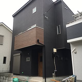 玄関/入り口/片流れ屋根/木造2階建て/無垢の床/ガルバリウム鋼板...などのインテリア実例 - 2016-09-13 17:11:08