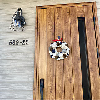 クリスマスリース/LIXIL玄関ドア/クリスマス/こどもと暮らす。/あかちゃんのいる家...などのインテリア実例 - 2022-11-04 19:18:07