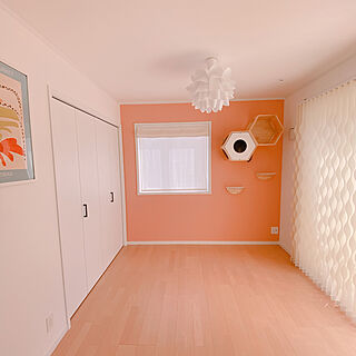 サーモンピンクの壁紙のインテリア実例 Roomclip ルームクリップ