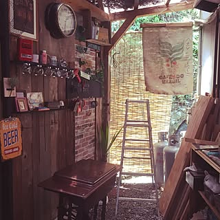 部屋全体/いいねありがとうございます♡/ペンキぬりぬり/只今、ひとりでちまちま改装中/雑貨...などのインテリア実例 - 2016-07-03 15:09:38